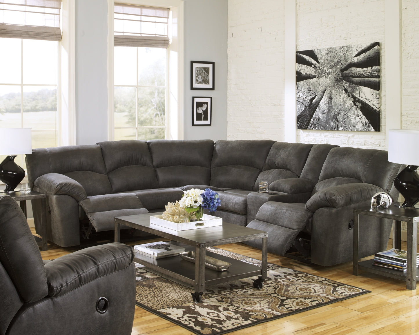 Tambo 2-Piece Reclining Sectional