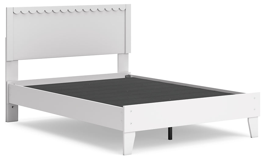 Hallityn Full Panel Platform Bed with Dresser