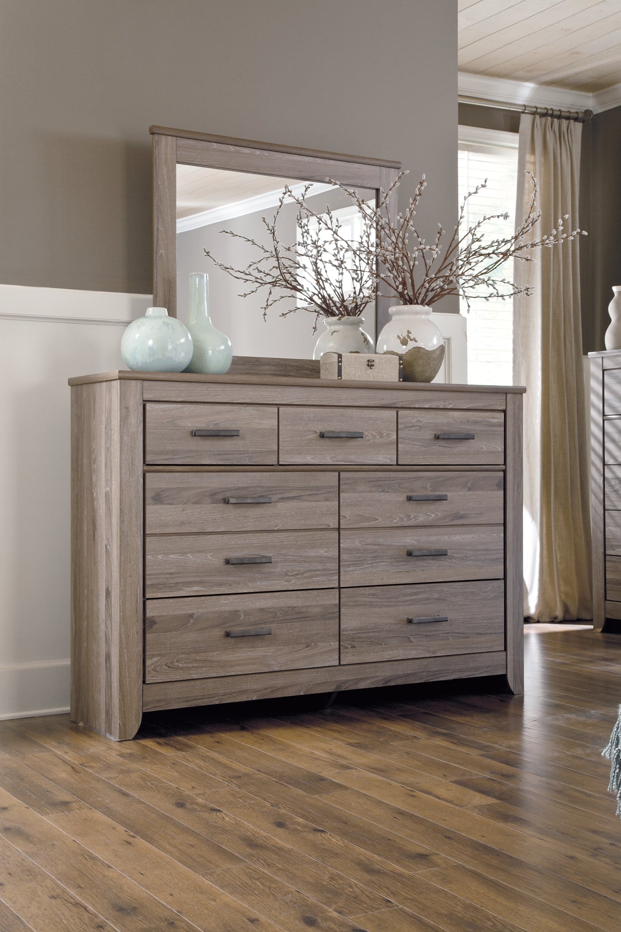 Zelen King Panel Bed with Mirrored Dresser