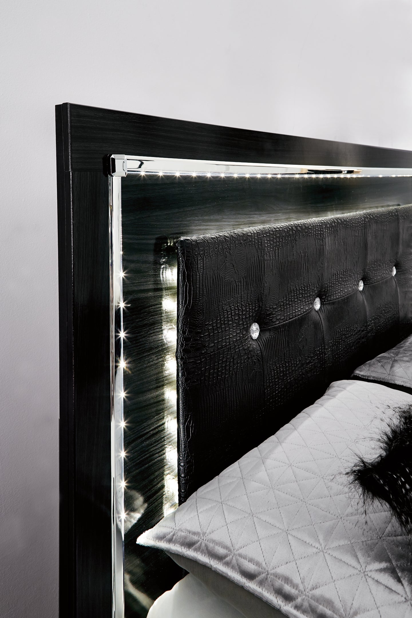 Kaydell King Panel Bed with Storage with Mirrored Dresser and 2 Nightstands