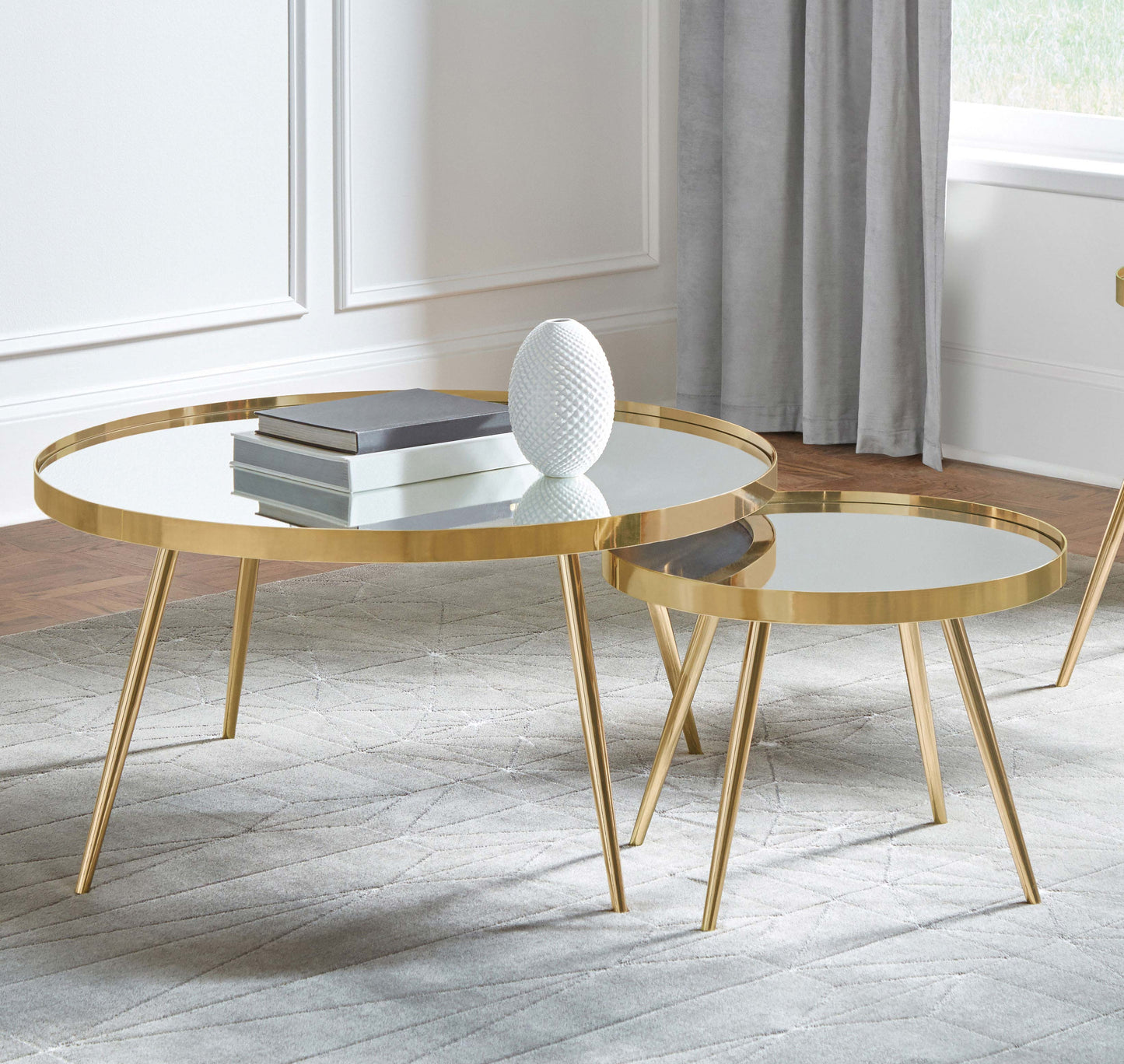 Kaelyn 2-piece Round Mirror Top Nesting Coffee Table Gold